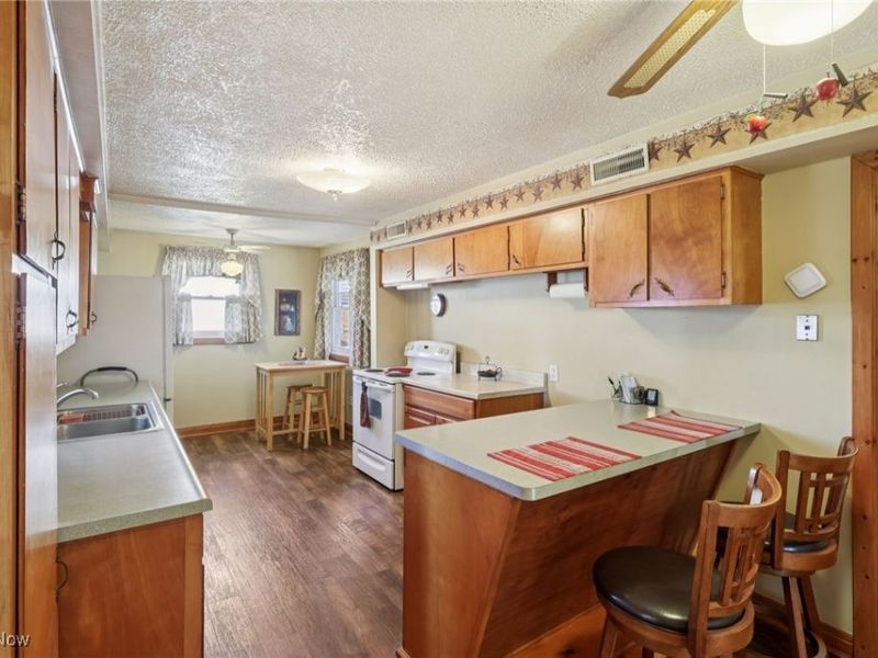 472 Stephens Road, Akron, OH 44312 Photo 4