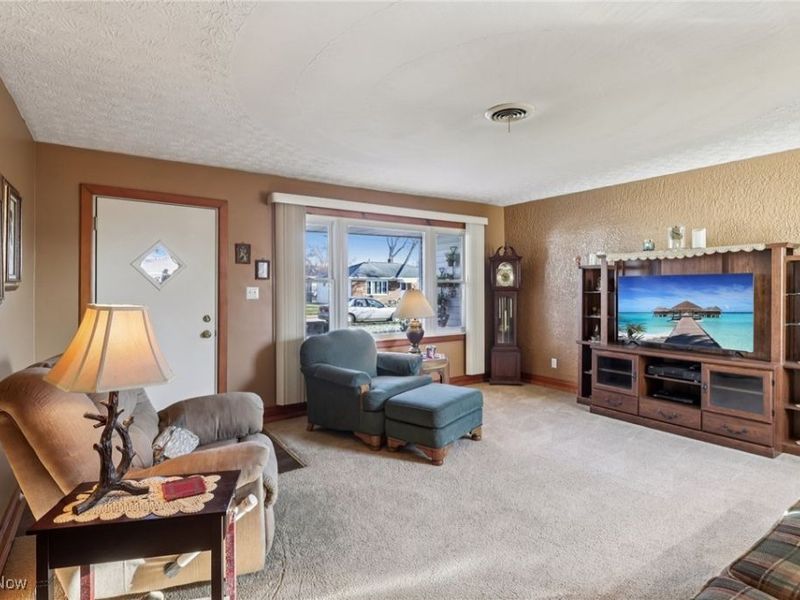 472 Stephens Road, Akron, OH 44312 Photo 8