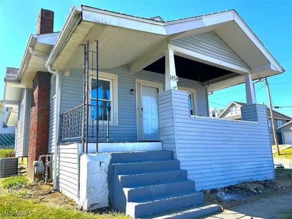 2454 Cleveland Avenue, Steubenville, OH 43952