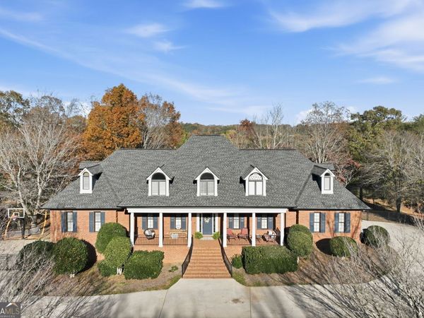 2650 Waters Edge Drive, Gainesville, GA 30504