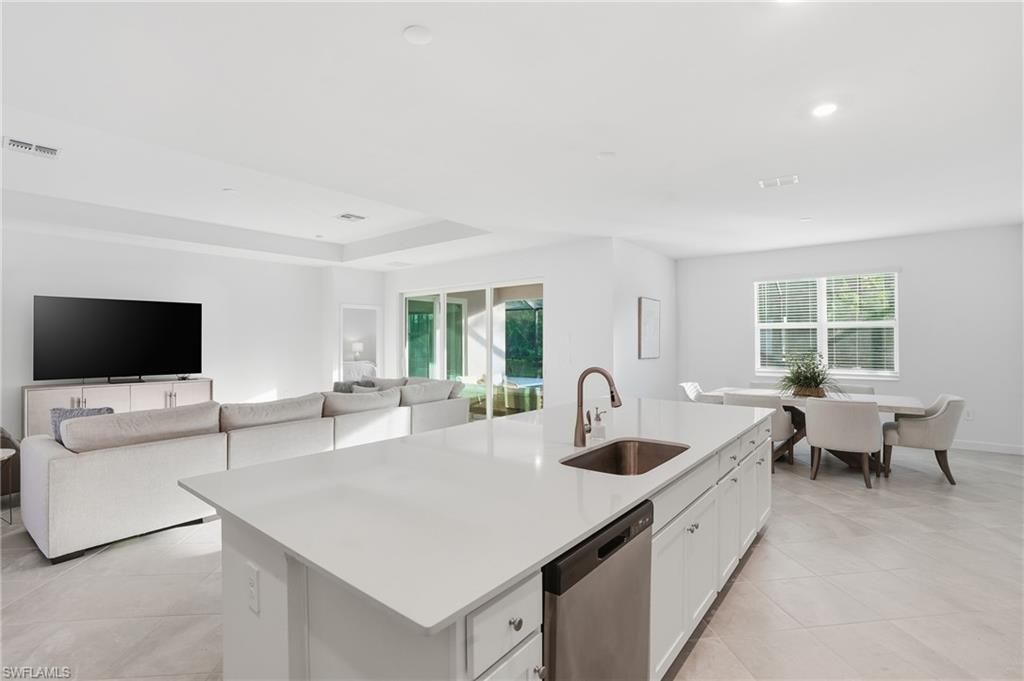 9311 Aqua Overlook Ct, Lehigh Acres, FL 33936 Photo