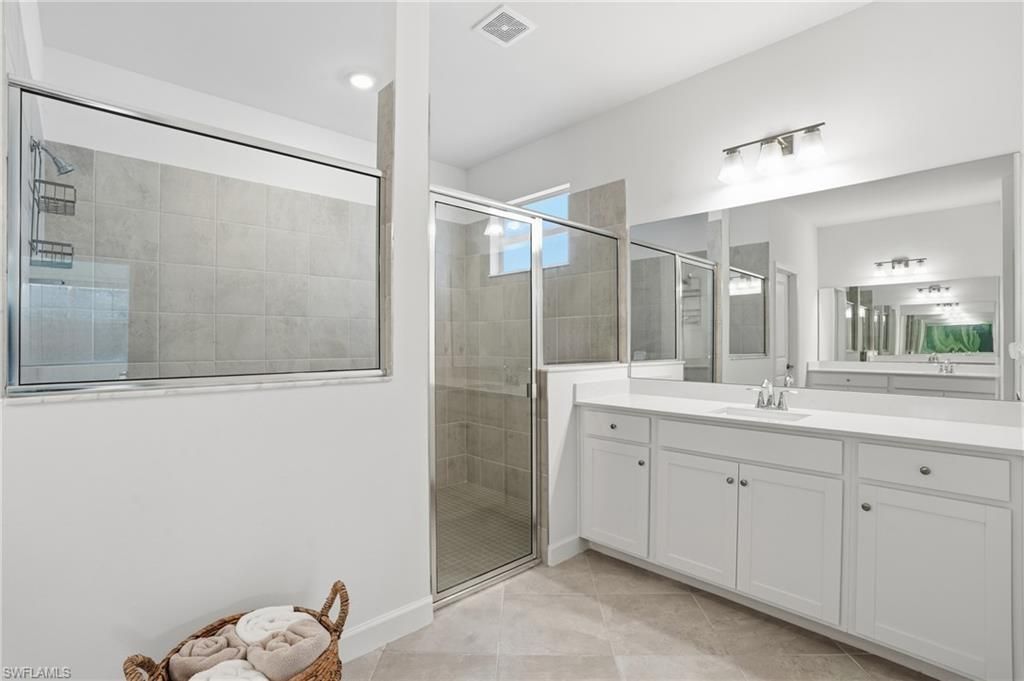 9311 Aqua Overlook Ct, Lehigh Acres, FL 33936 Photo