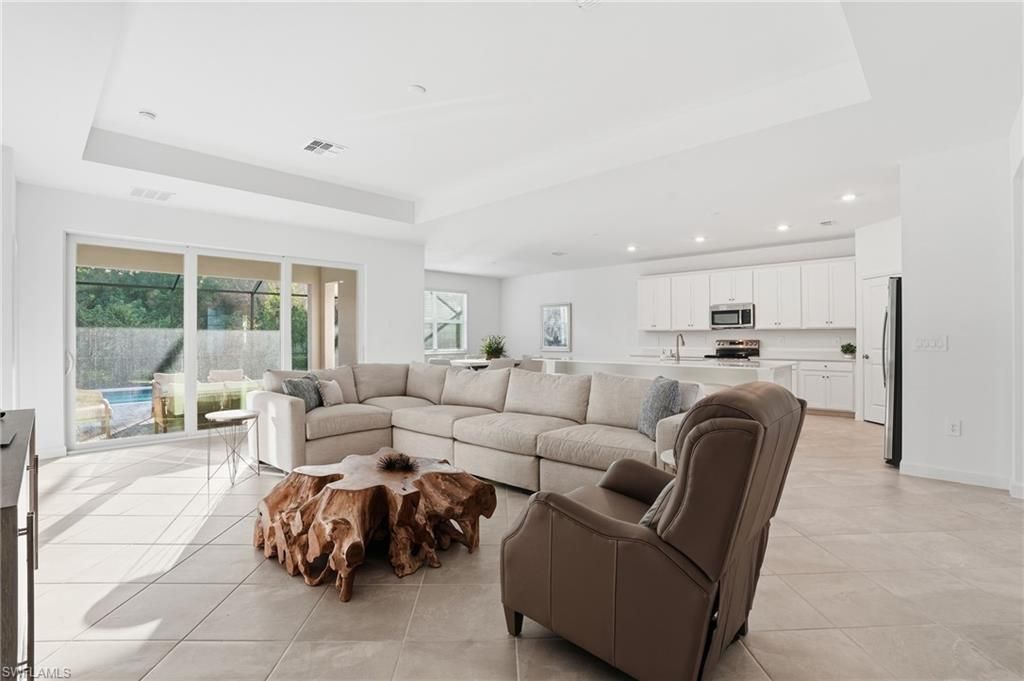 9311 Aqua Overlook Ct, Lehigh Acres, FL 33936 Photo