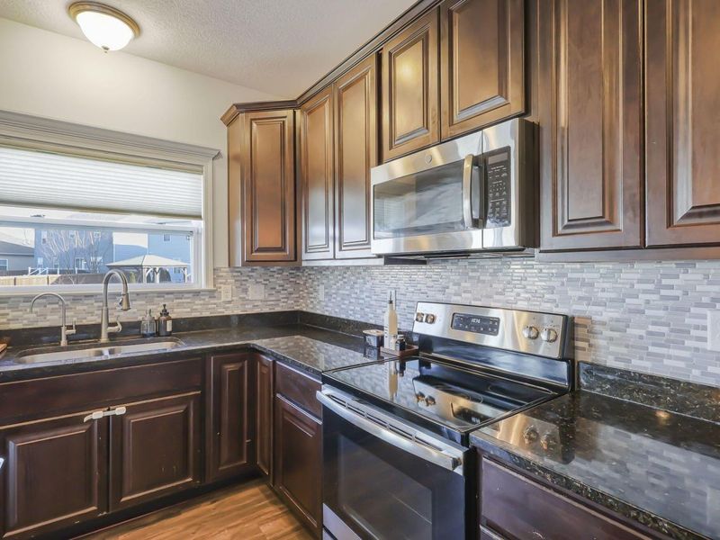 562 Seapines Lane, Marysville, OH 43040 Photo 17