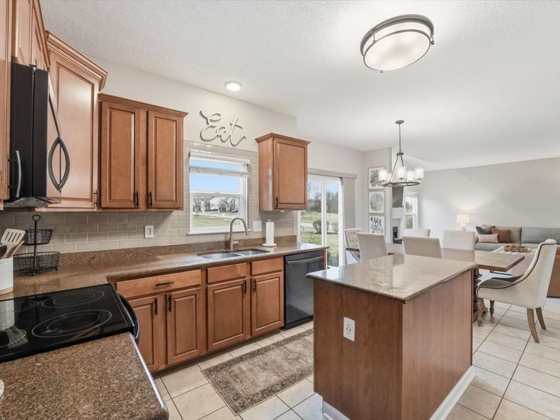 7445 Holderman Street, Lewis Center, OH 43035 Photo 13