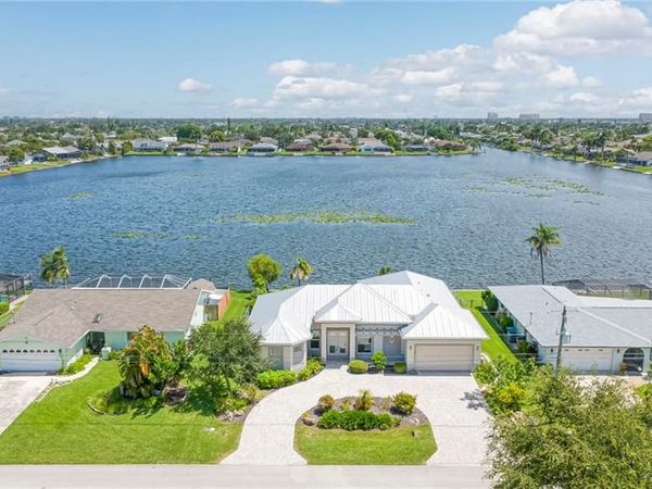 428 SW 35th ST, CAPE CORAL, FL 33914