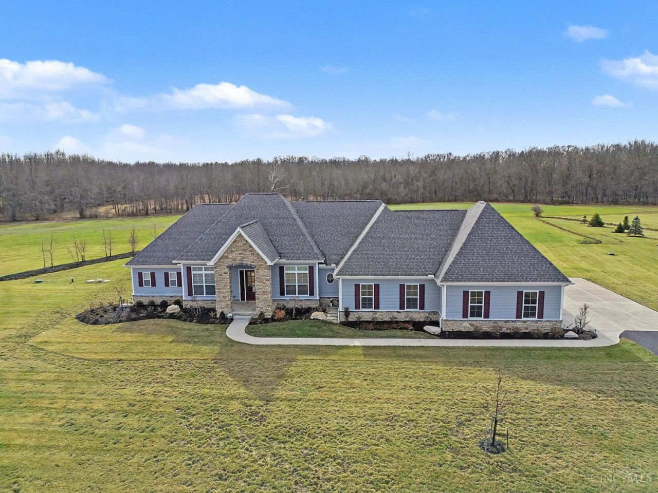 9143 Swigert Road, Hamilton Twp, OH 45140 Main Photo