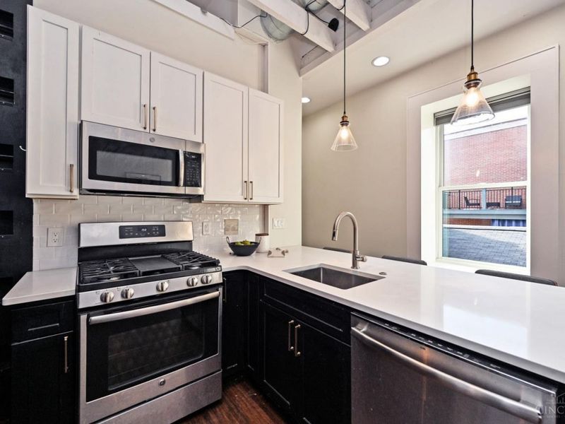 433 Clark Street, Unit B, Cincinnati, OH 45203 Photo 12