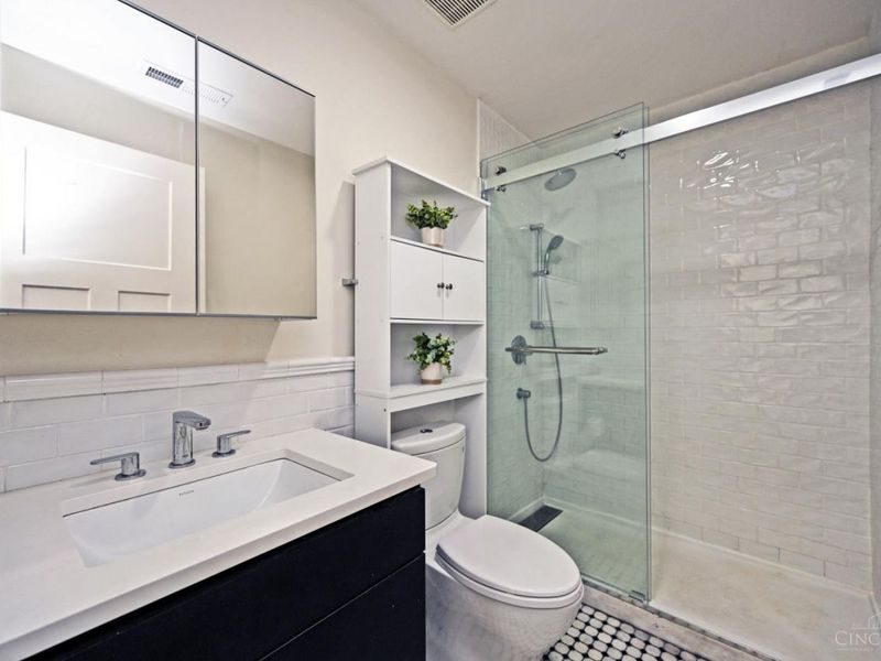 433 Clark Street, Unit B, Cincinnati, OH 45203 Photo 20