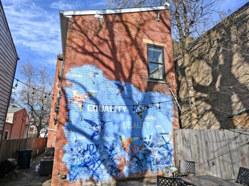 433 Clark Street, Unit B, Cincinnati, OH 45203 Photo 4