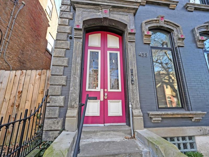 433 Clark Street, Unit B, Cincinnati, OH 45203 Photo 5