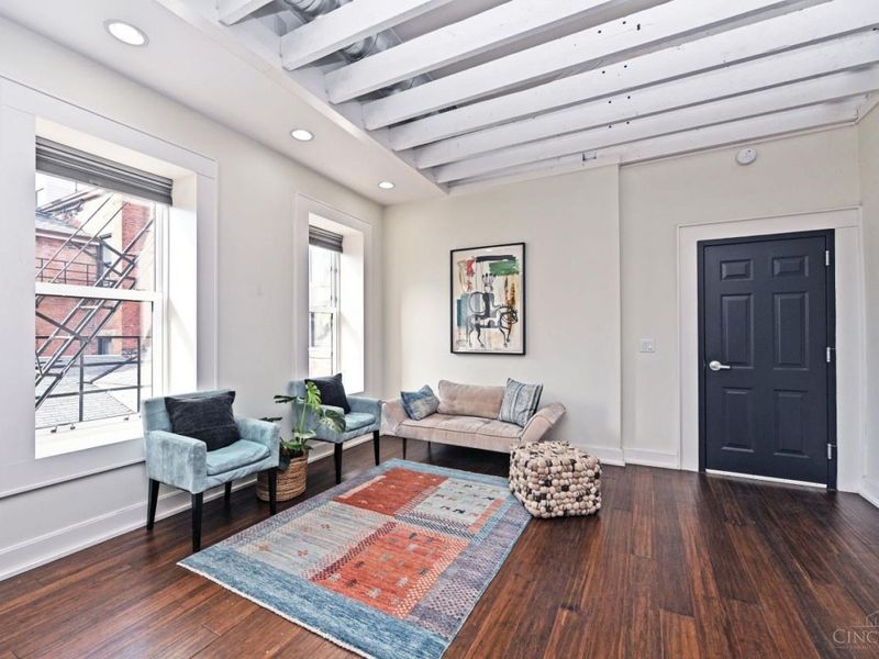 433 Clark Street, Unit B, Cincinnati, OH 45203 Photo 7