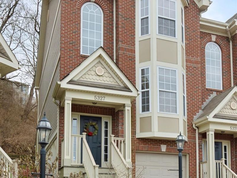 5327 Reserve Circle, Cincinnati, OH 45230 Photo 2