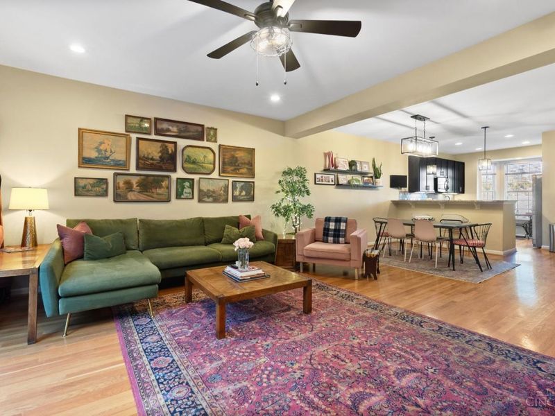 5327 Reserve Circle, Cincinnati, OH 45230 Photo 3