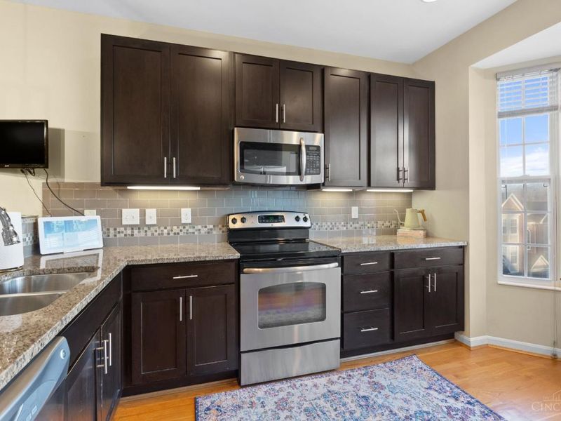 5327 Reserve Circle, Cincinnati, OH 45230 Photo 9