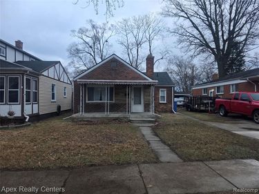 8656 Nightingale Street, Dearborn Heights, MI 48127