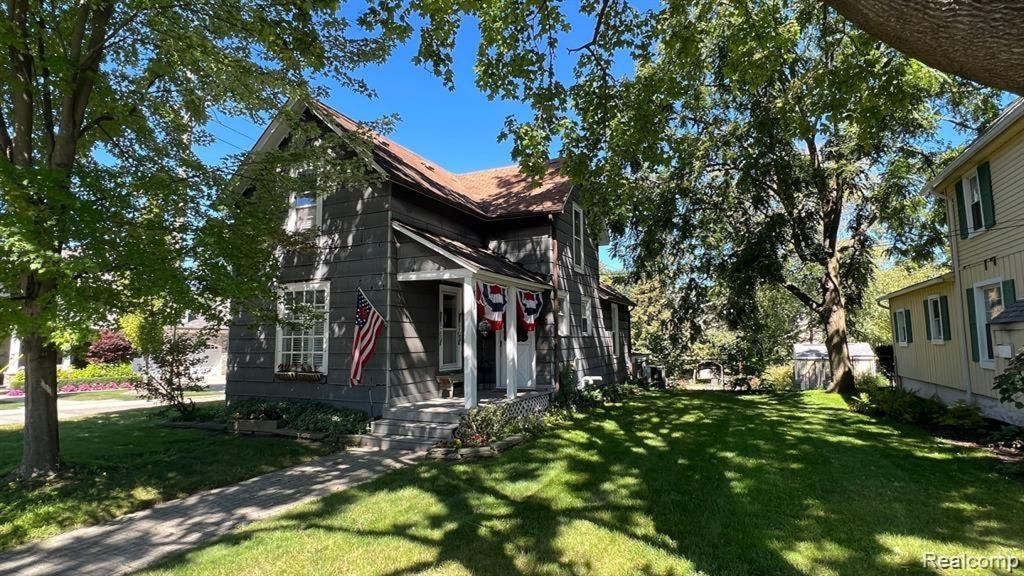 164 Albertson Street, Rochester, MI 48307 Main Photo