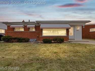 8131 Banner Street, Taylor, MI 48180