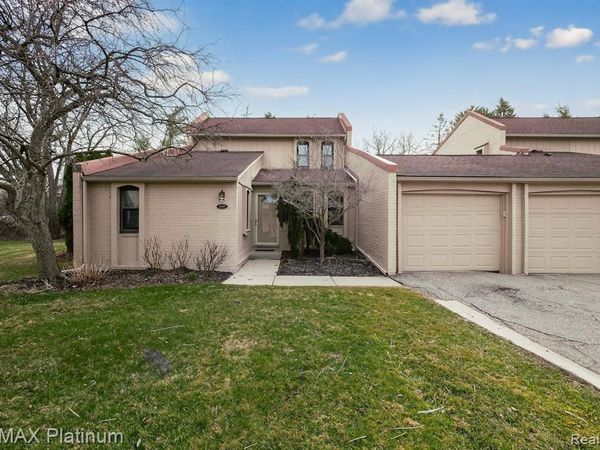 2927 Moon Lake Drive, West Bloomfield Twp, MI 48323