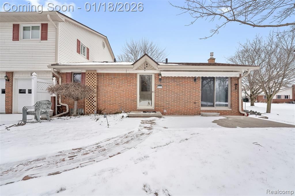 30352 Windsor, Gibraltar, MI 48173 Main Photo
