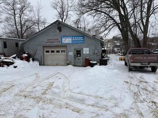 8 Avery Street, Holderness, NH 03245