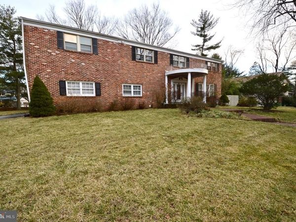 200 CHARLANN CIRCLE, CHERRY HILL, NJ 08003