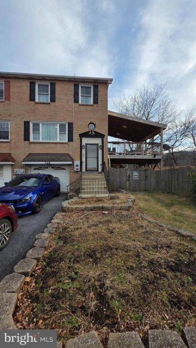 238 VISTA DRIVE, EASTON, PA 18042