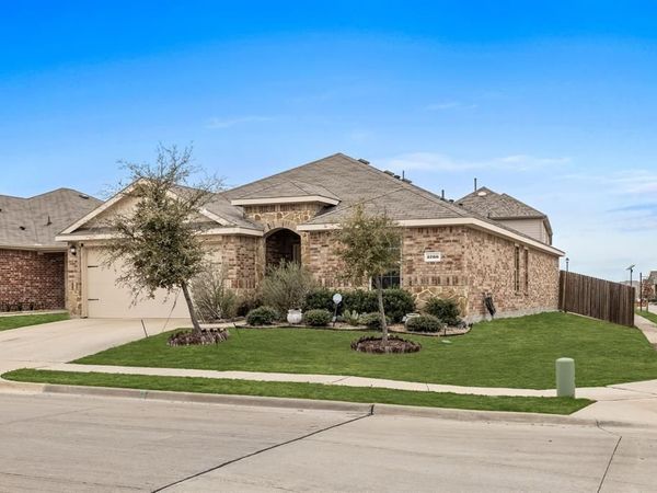 2260 Torch Lake Drive, Forney, TX 75126