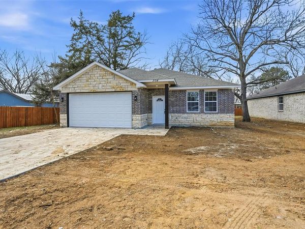 308 Lewis Street, Cleburne, TX 76031