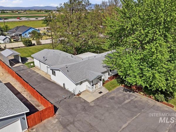 6222 E Carson Ave, Nampa, ID 83687