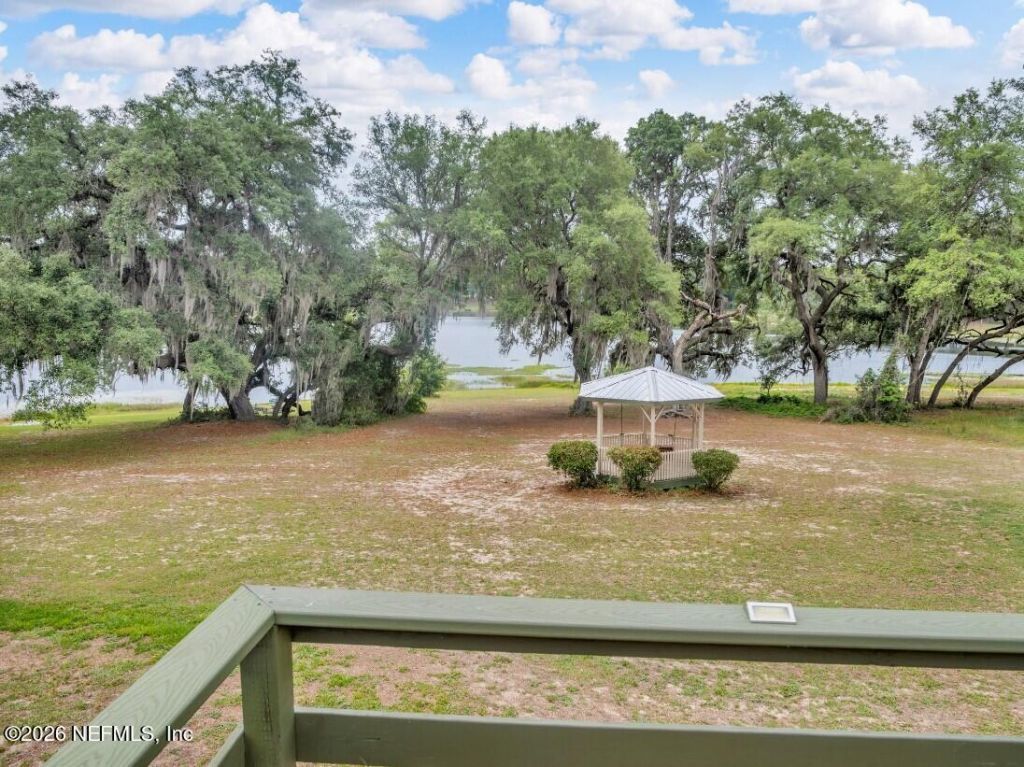 135 Ashley Lake Drive, Melrose, FL 32666 Photo