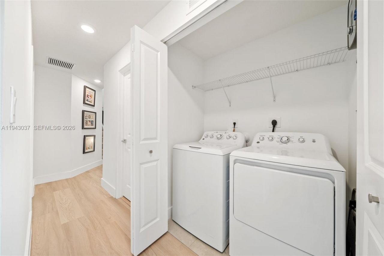 4648 NW 83rd Ave, Doral, FL 33166 Photo