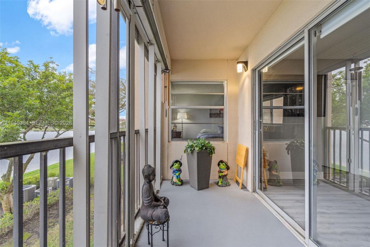 13355 SW 16th Ct, Unit 211E, Pembroke Pines, FL 33027 Photo