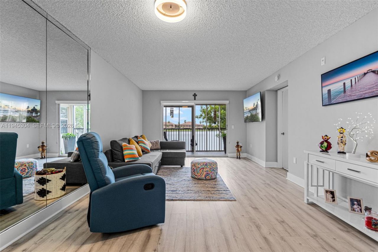 13355 SW 16th Ct, Unit 211E, Pembroke Pines, FL 33027 Photo