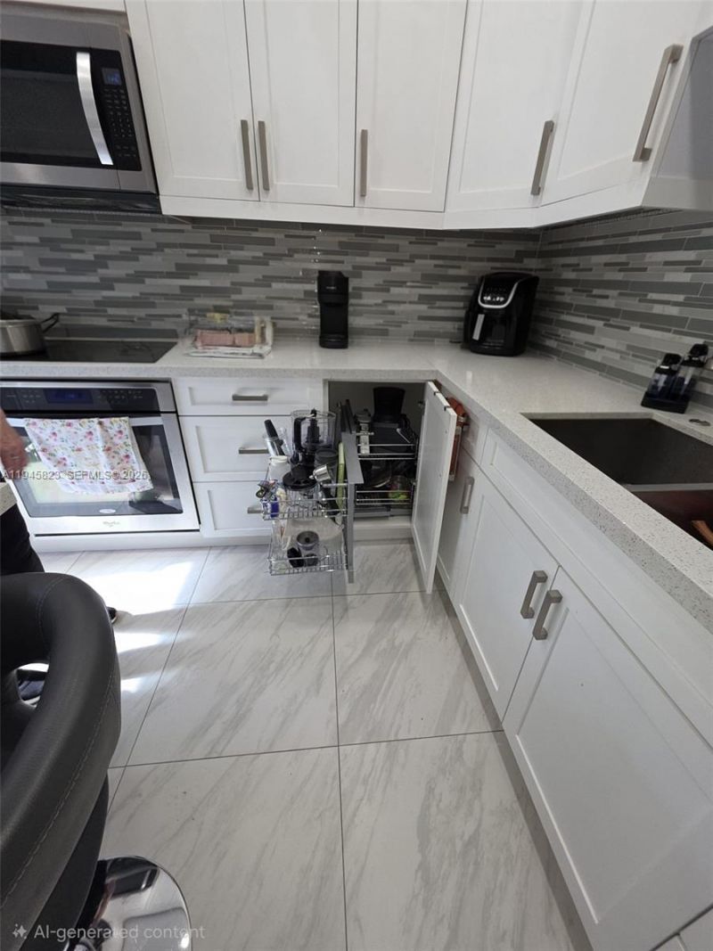 8544 NW 140th Ter, Unit 1003, Miami Lakes, FL 33016 Photo