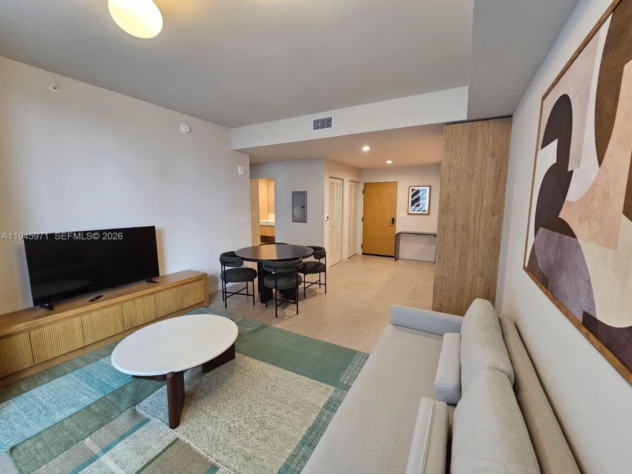 11 NE 6th St , Unit 211, Miami, FL 33132 Photo