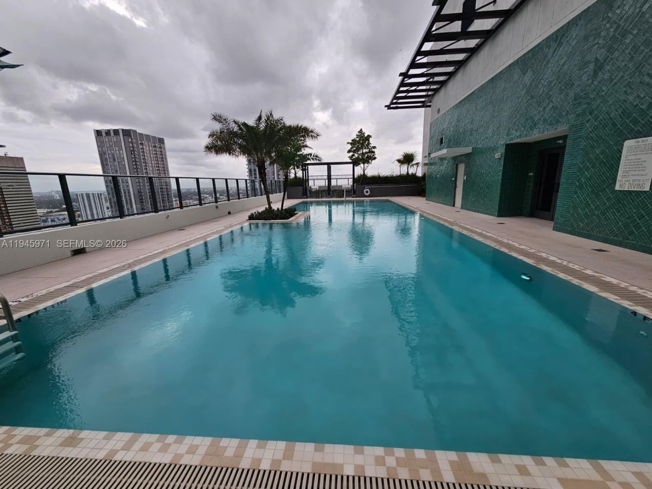 11 NE 6th St , Unit 211, Miami, FL 33132 Photo