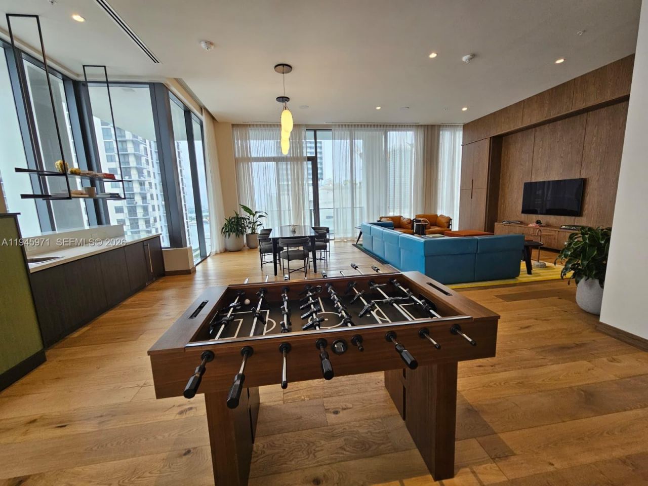 11 NE 6th St , Unit 211, Miami, FL 33132 Photo