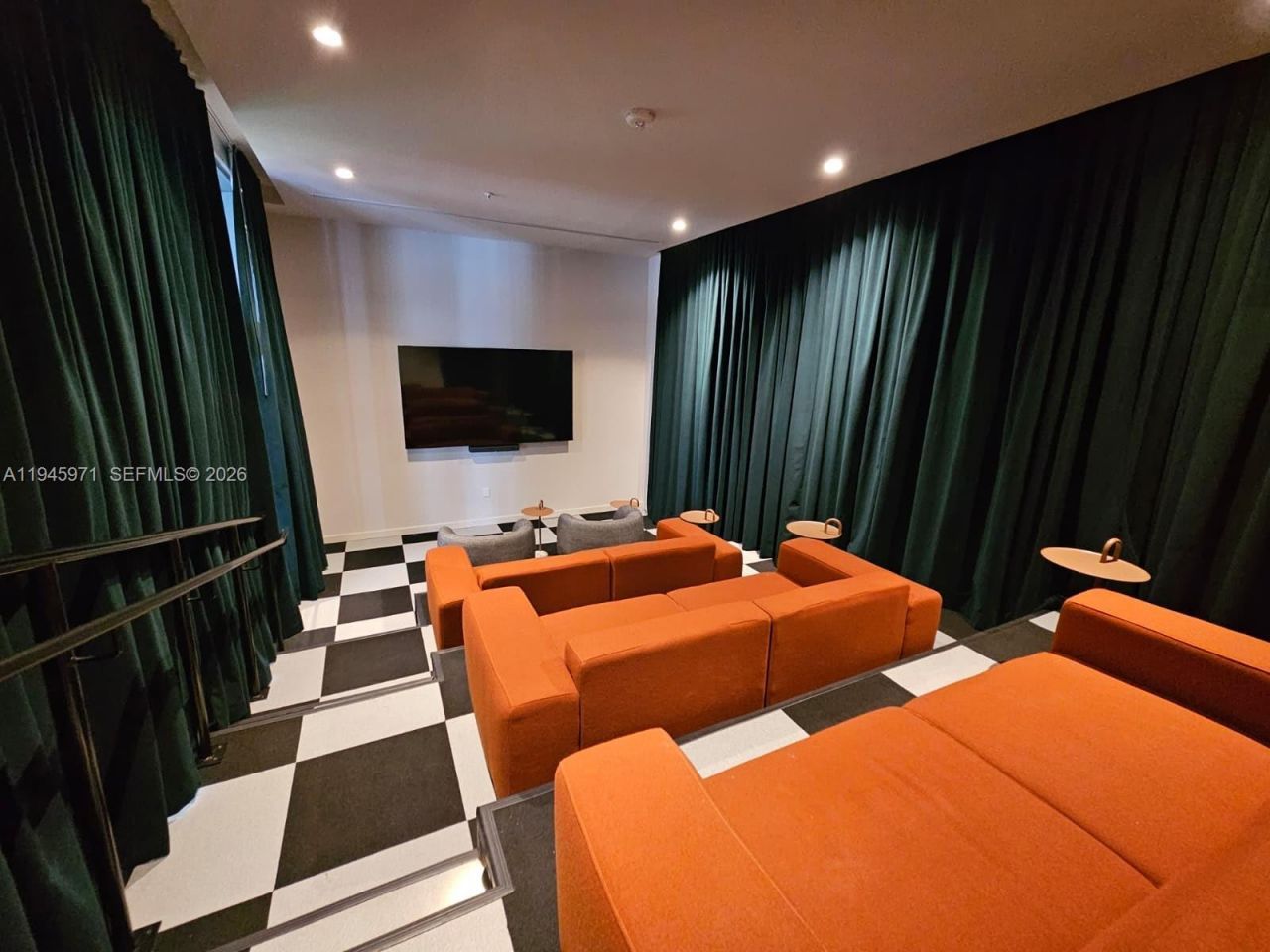 11 NE 6th St , Unit 211, Miami, FL 33132 Photo