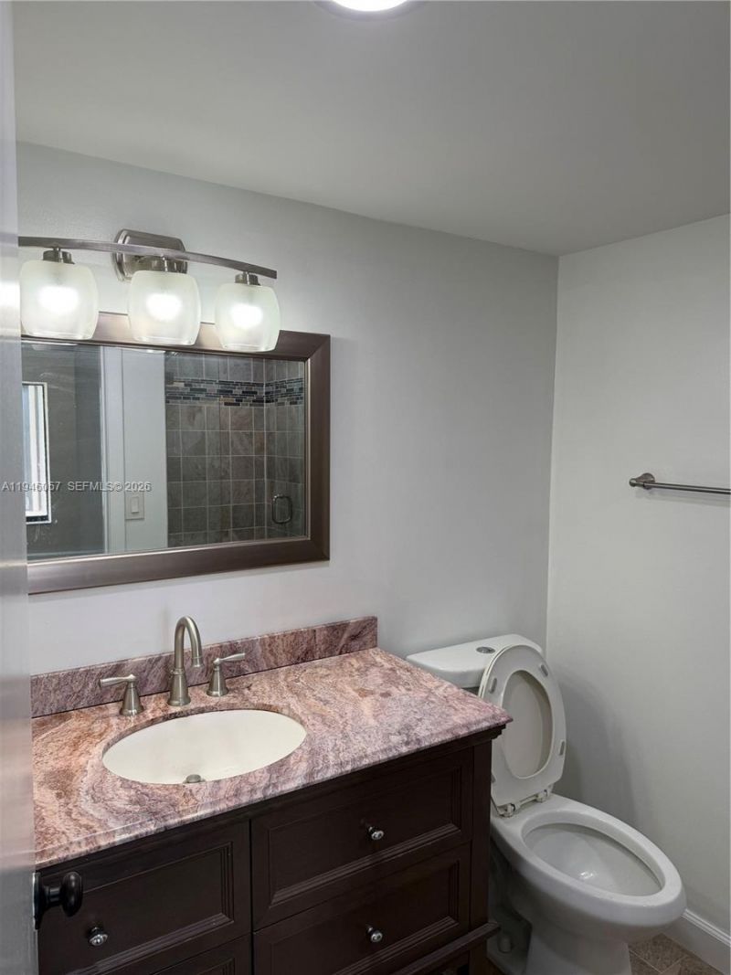 9920 NW 68th Pl, Unit 110, Tamarac, FL 33321 Photo