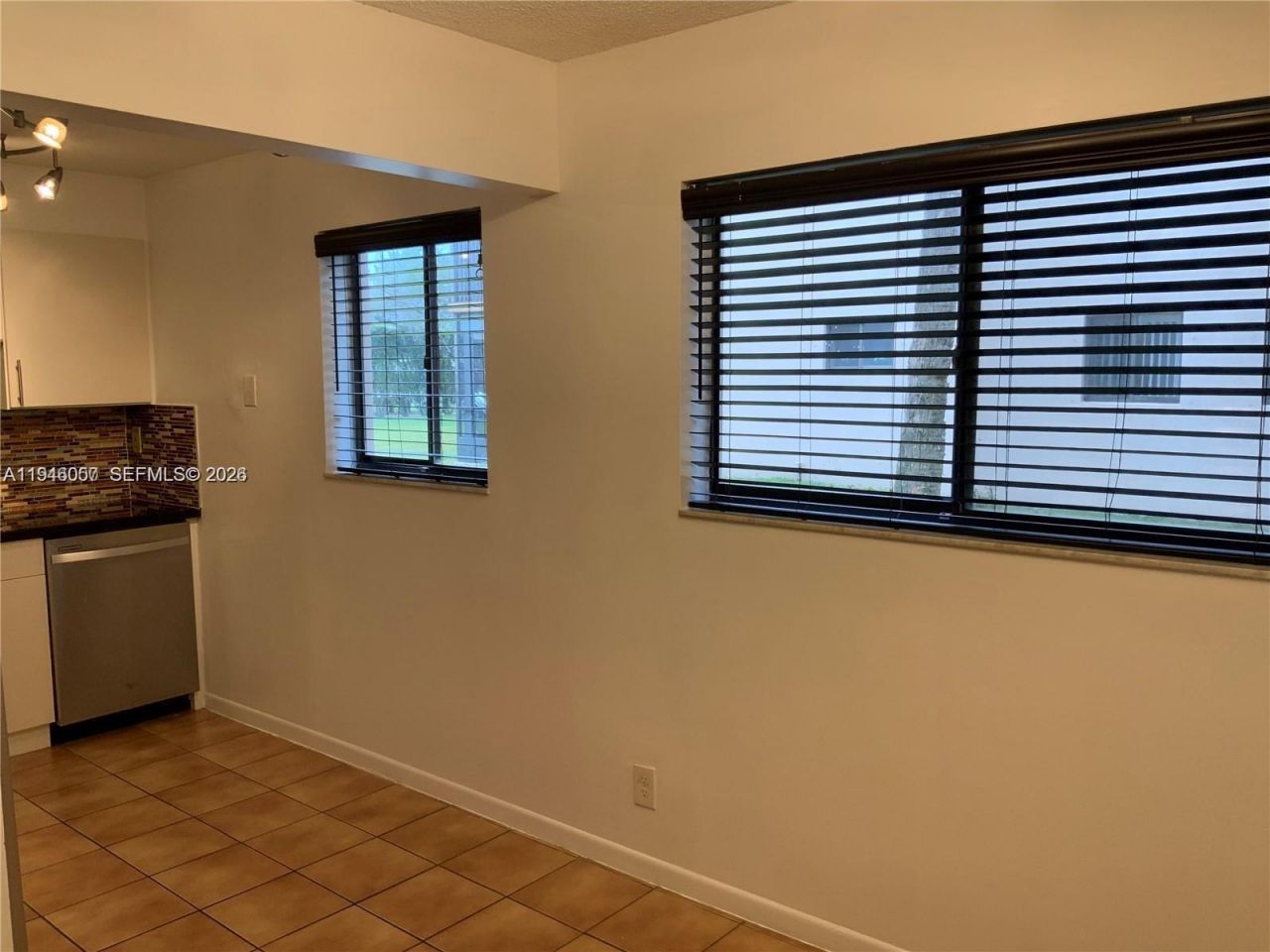 9920 NW 68th Pl, Unit 110, Tamarac, FL 33321 Photo