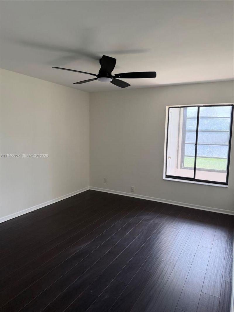 9920 NW 68th Pl, Unit 110, Tamarac, FL 33321 Photo