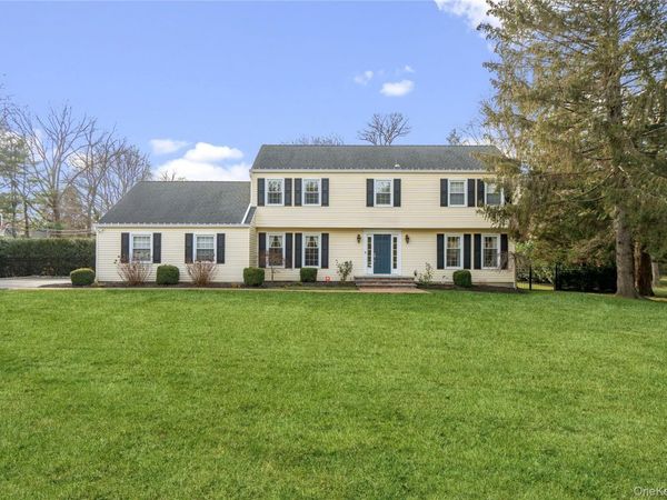 172 Burtis Lane, Syosset, NY 11791