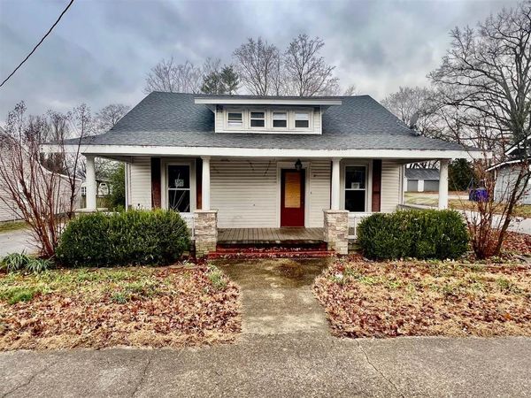 201 Wilson Avenue, Auburn, KY 42206