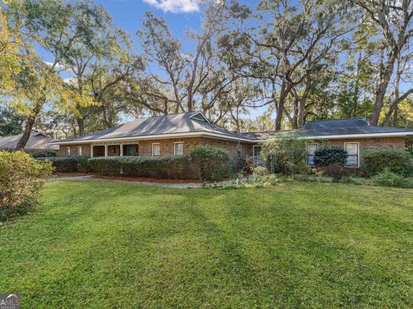 219 Five Pounds Road, St. Simons, GA 31522