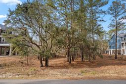 1810 Gray Oaks Dr. photo 4