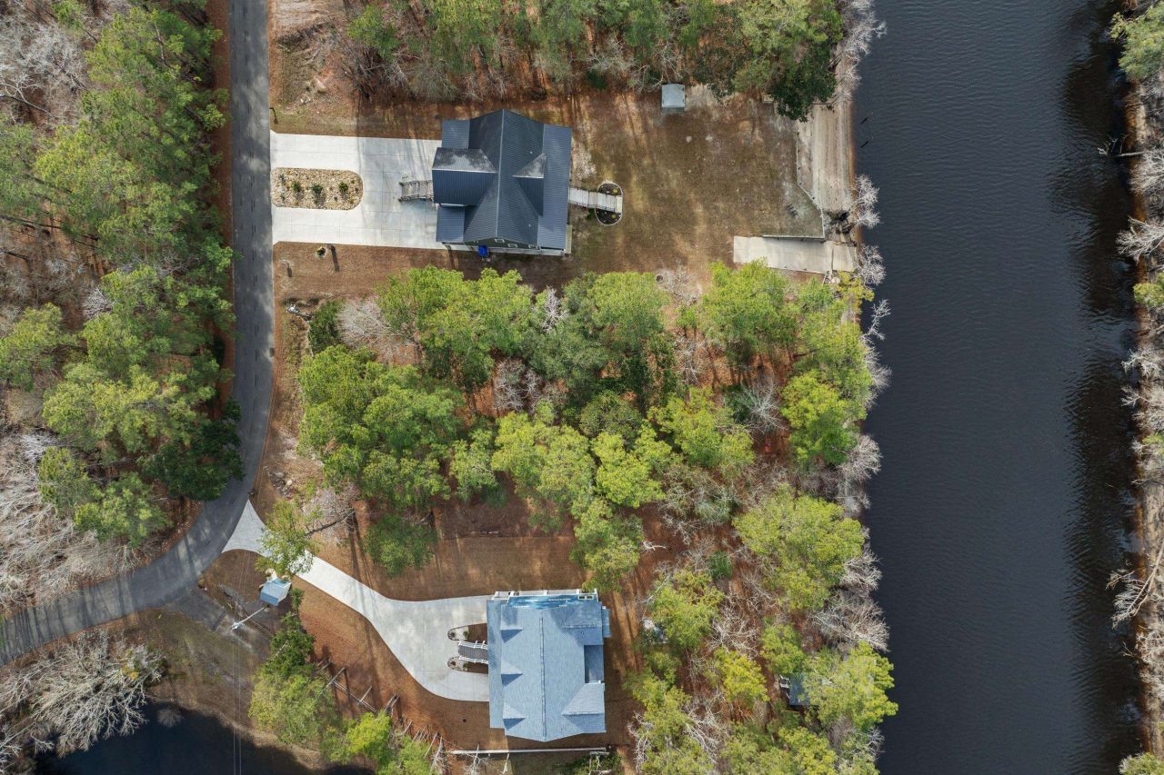 1810 Gray Oaks Dr. Photo 8