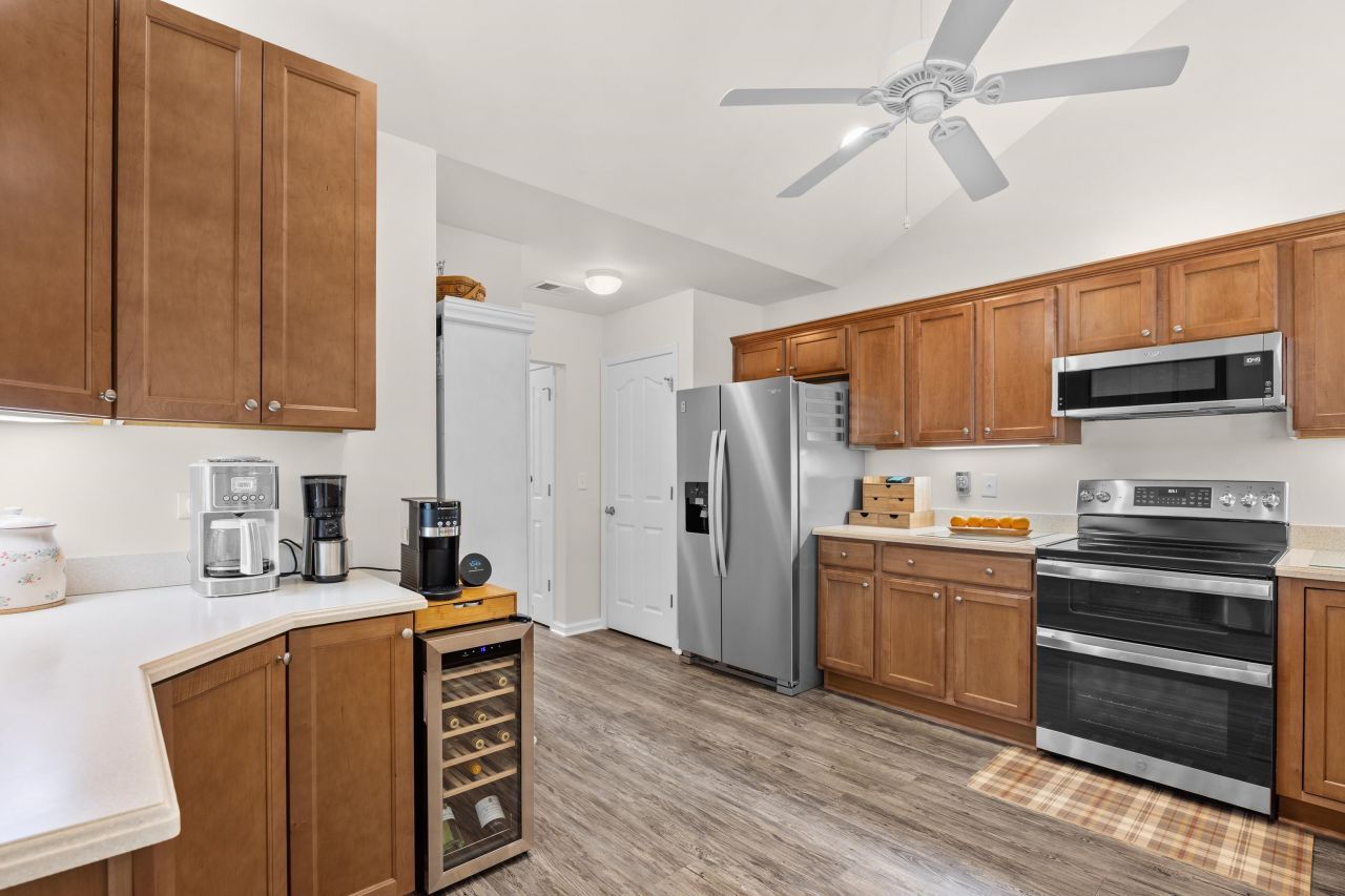 340 Arlington Circle Photo 25