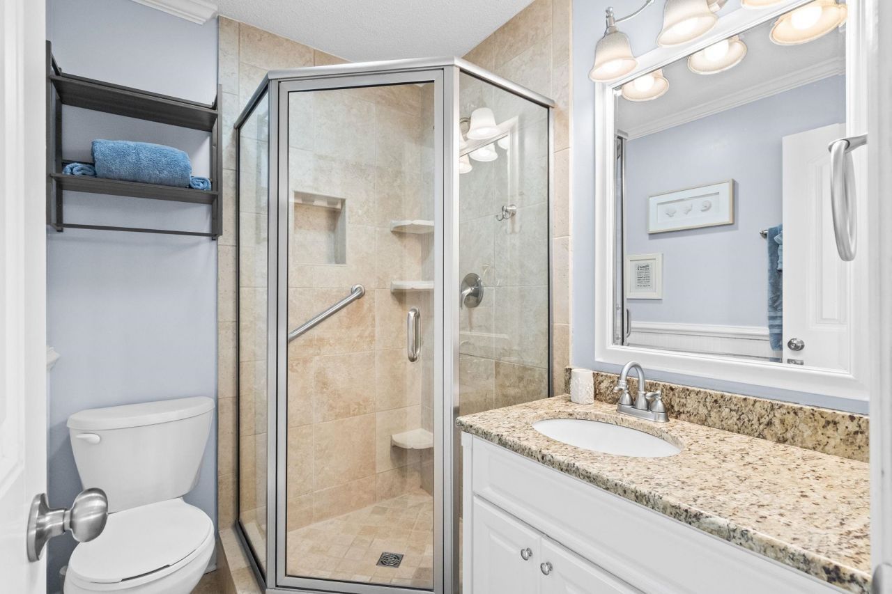 9520 Shore Dr. Photo 10