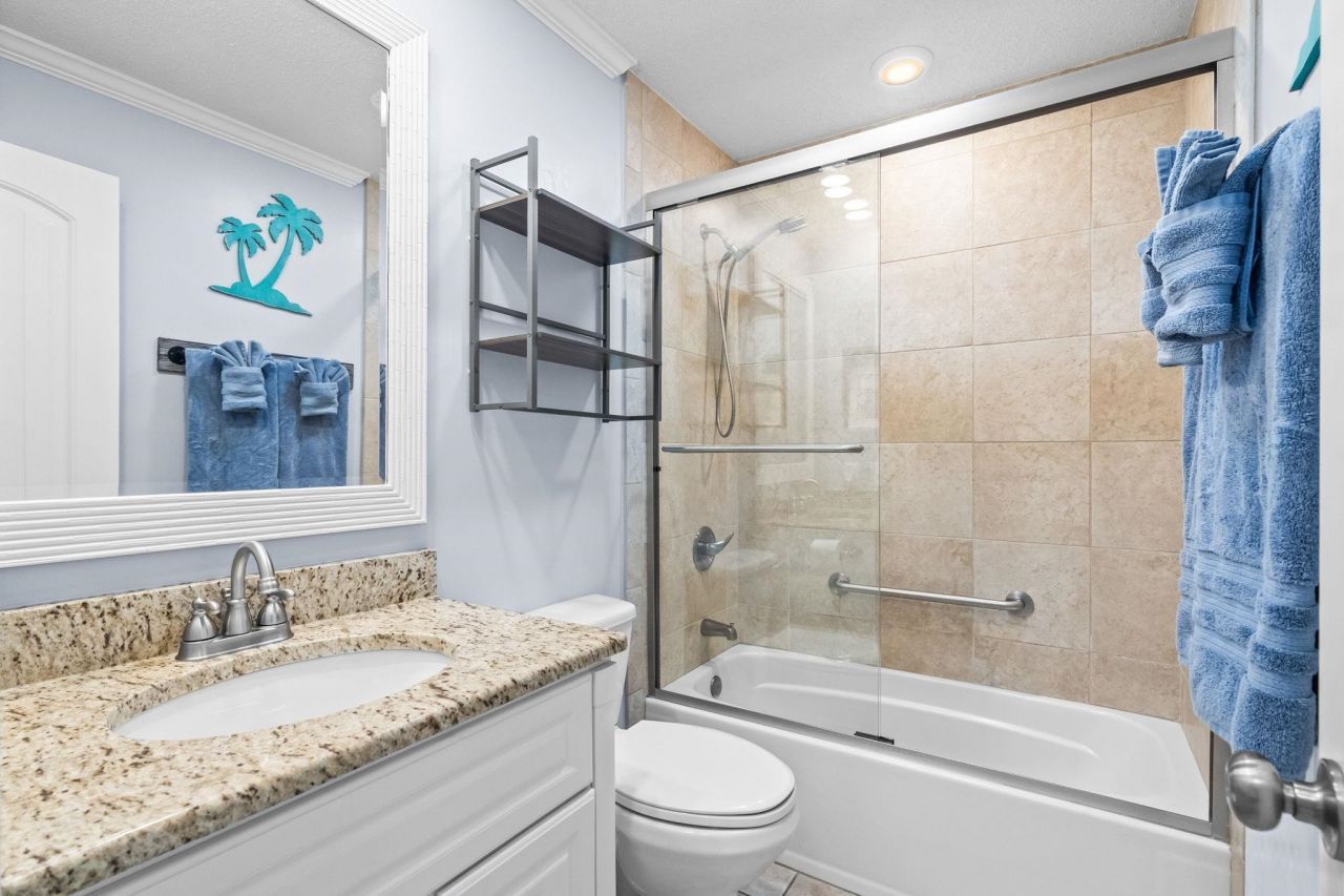 9520 Shore Dr. Photo 13